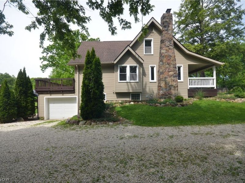 578 Perry Road, Tallmadge, OH 44278 Photo 2