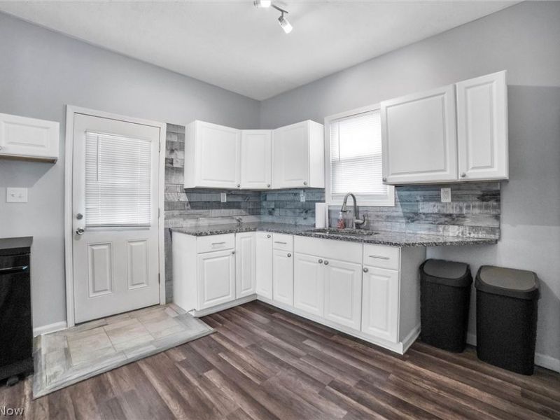 3328 W 125th Street, Cleveland, OH 44111 Photo 11
