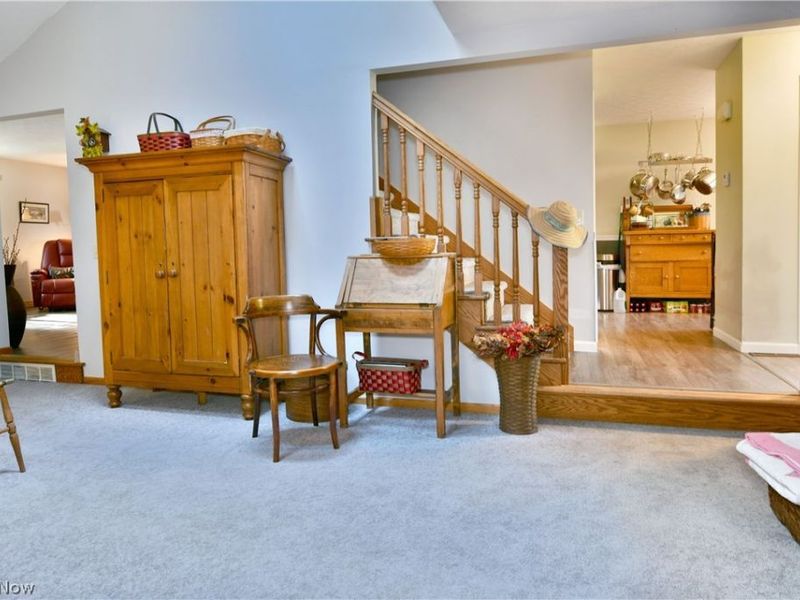 160 Turquoise Drive, Cortland, OH 44410 Photo 14