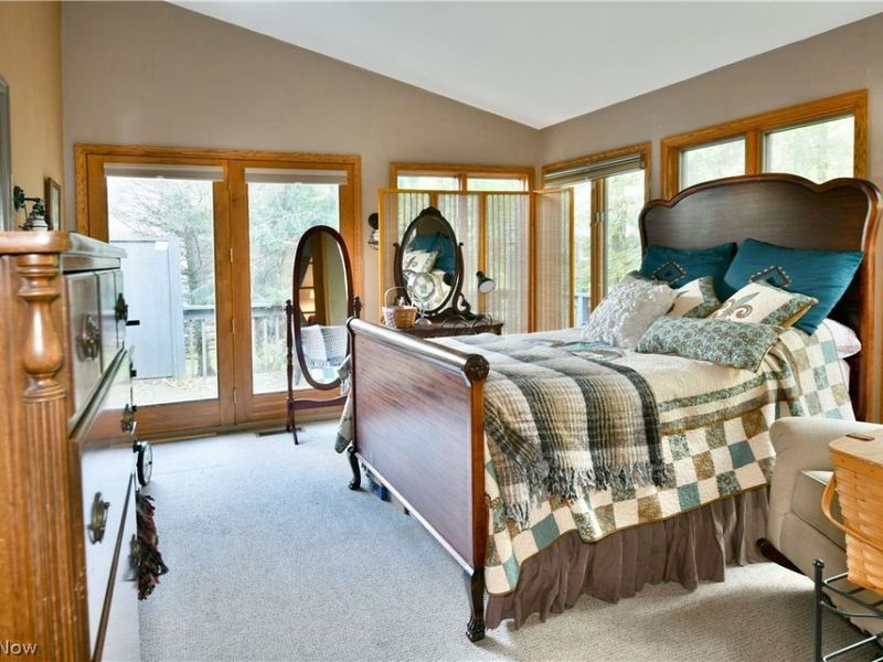 160 Turquoise Drive, Cortland, OH 44410 Photo 4