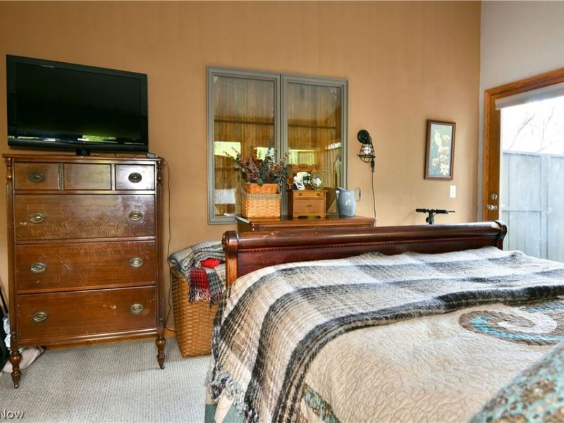 160 Turquoise Drive, Cortland, OH 44410 Photo 6