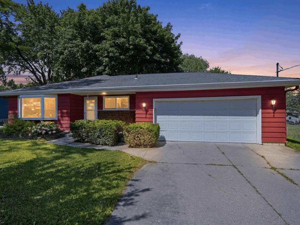 549 N Main Street, Cottage Grove, WI 53527