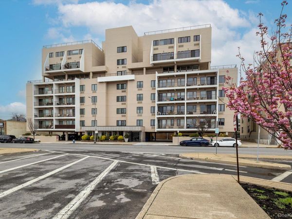 235 W Park Avenue , Unit 306, Long Beach, NY 11561