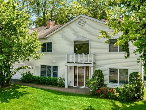 39 Lambert Lane , New Rochelle, NY 10804