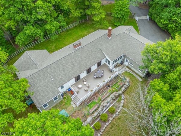 724 Ridge Rd, Kinnelon, NJ 07405