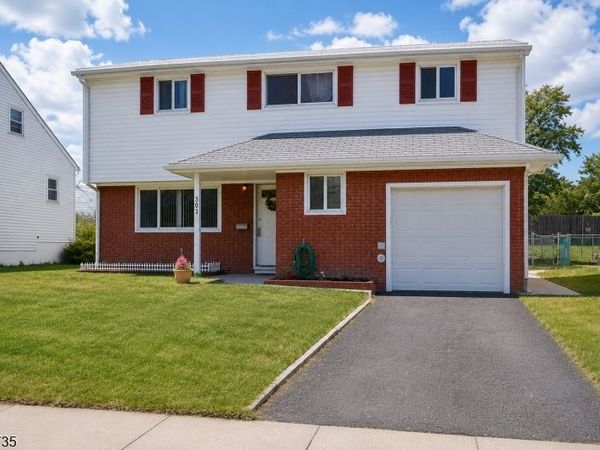 303 Egolf Dr., Rahway, NJ 07065