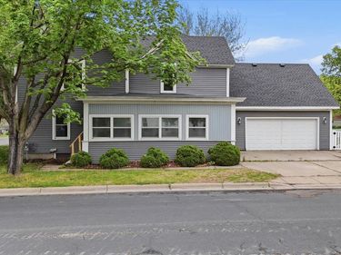 302 3rd Street W, Hastings, MN 55033