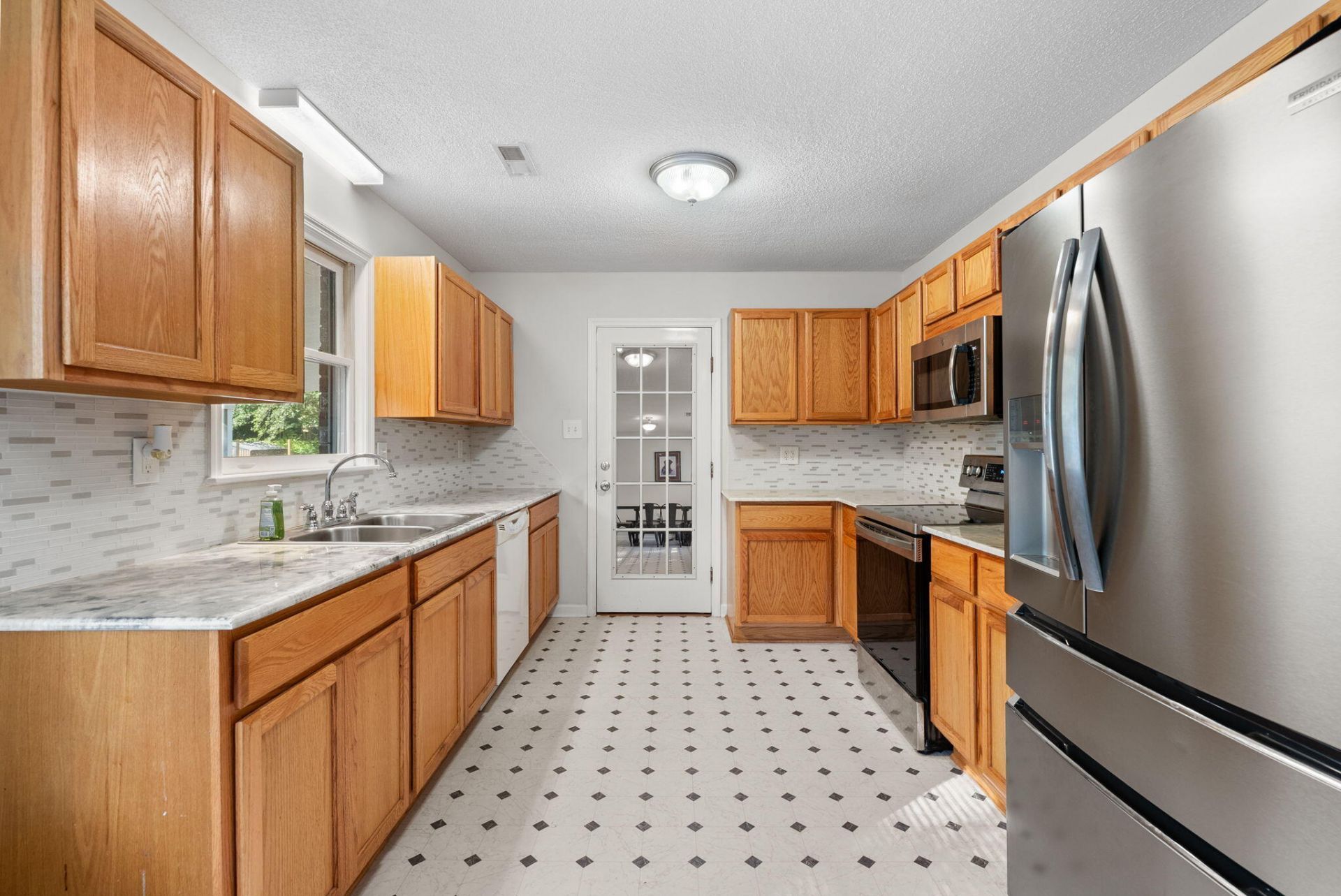 204 Palmetto Street Photo 9
