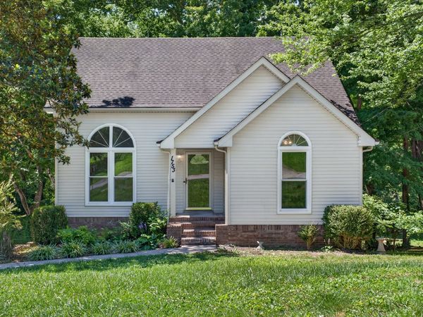 1753 Broadripple Dr, Clarksville, TN 37042