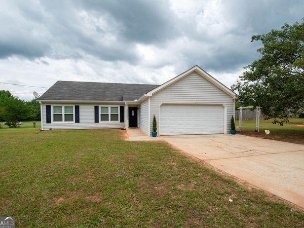 1672 Dolly Nixon Road, Senoia, GA 30276