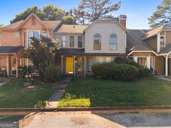 878 HERITAGE OAKS Drive, Stone Mountain, GA 30088