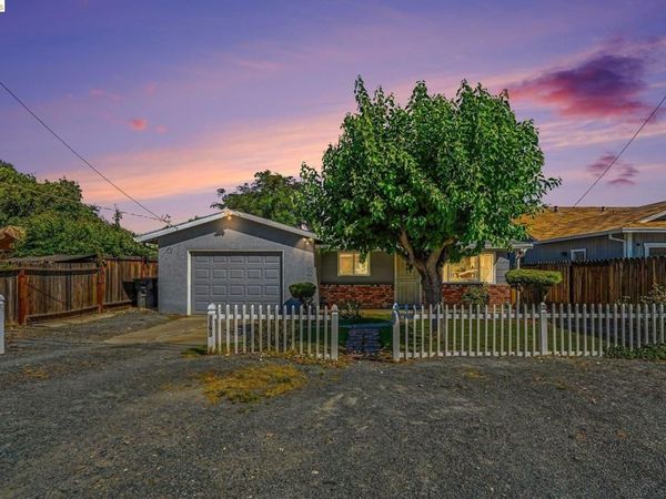 3193 Hosie Ave, Byron, CA 94514