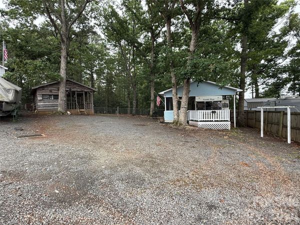 107/109 Holly Cove Trail, Unit E100/101, Mount Gilead, NC 27306