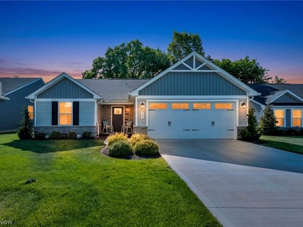 141 W Spring Drive, Elyria, OH 44035