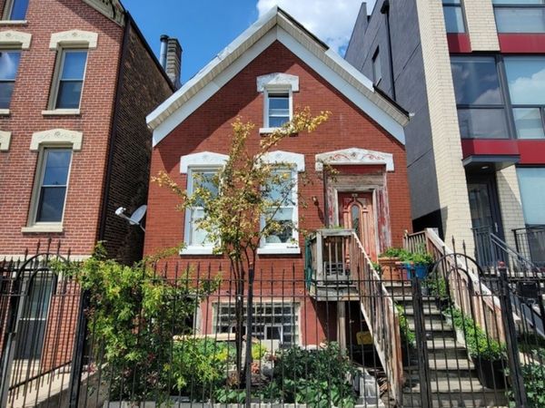 1636 W Augusta Boulevard , Chicago, IL 60622