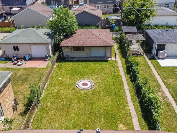 10933 S Avenue F, Chicago, IL 60617