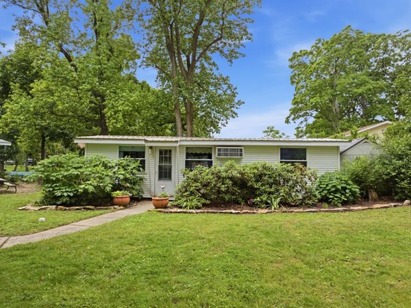 108 Shorts Drive, Neoga, IL 62447