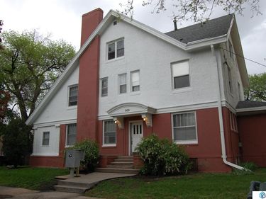 900 S 18th Street, Lincoln, NE 68508