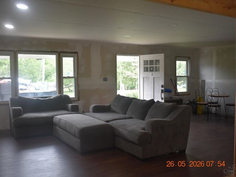 896 St Rte 321, Sardinia, OH 45171 Photo 5