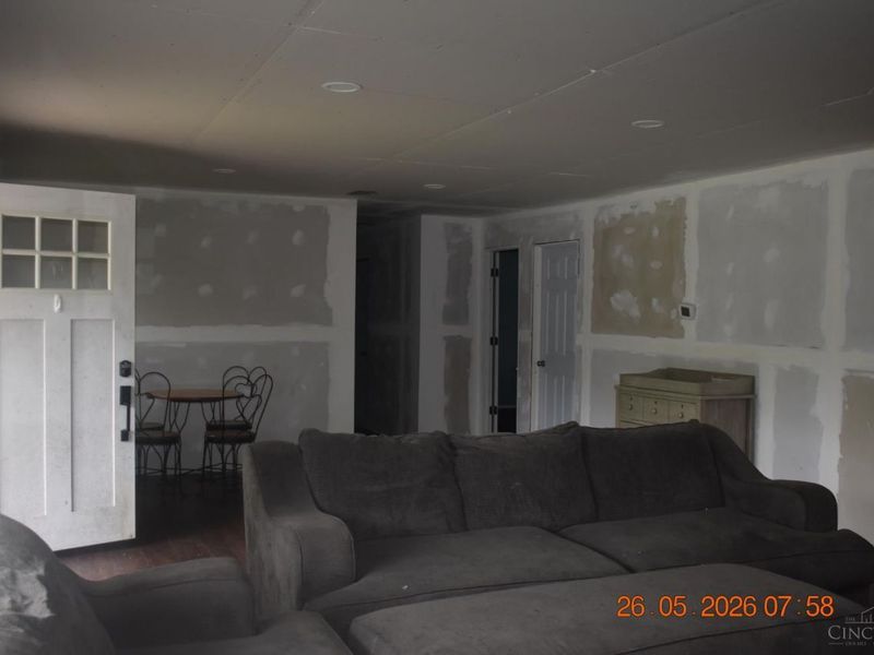896 St Rte 321, Sardinia, OH 45171 Photo 6