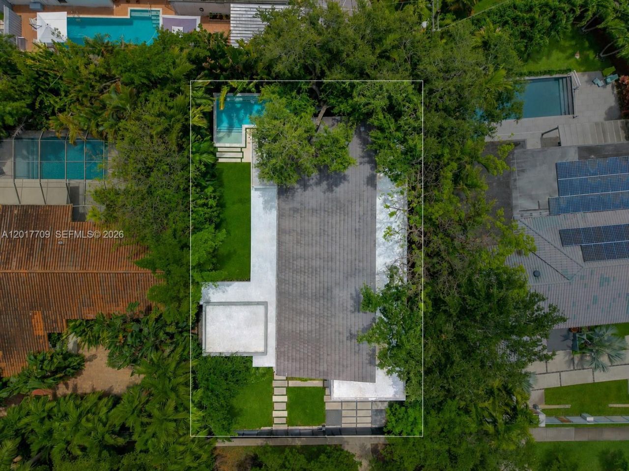 10 Samana Dr , Miami, FL 33133 Photo