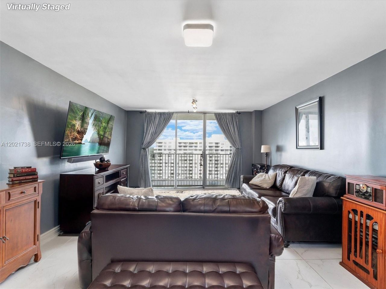 2851 NE 183rd St , Unit 2112E, Aventura, FL 33160 Photo