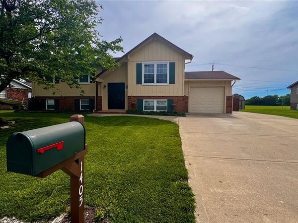 1405 Columbia Road, Dupo, IL 62239