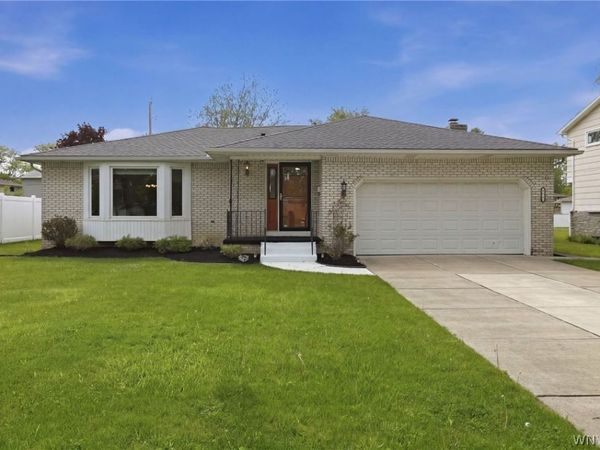 246 Willow Green Drive , Buffalo, NY 14228