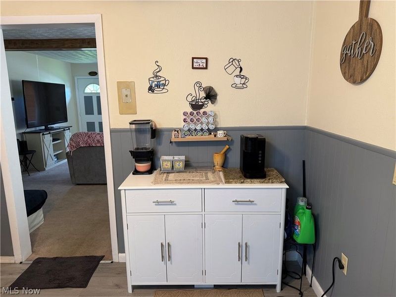 6056 Ivan Road, Ashtabula, OH 44004 Photo 2