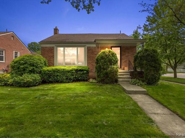 1493 E Melton Road, Birmingham, MI 48009