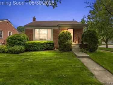 1493 E Melton Road, Birmingham, MI 48009
