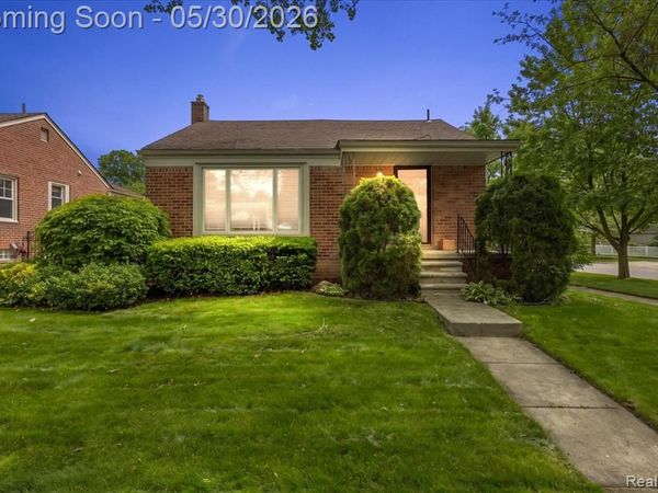 1493 E Melton Road, Birmingham, MI 48009