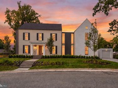 999 N TUCKAHOE STREET, FALLS CHURCH, VA 22046