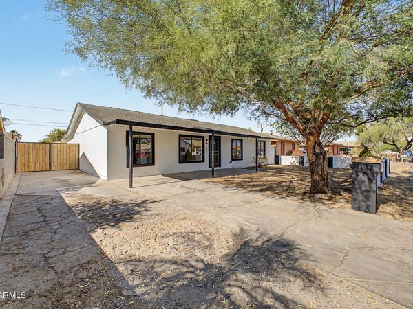 3802 W SUNLAND Avenue, Phoenix, AZ 85041