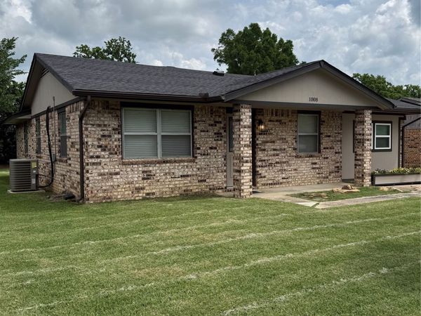 1008 W 9th Street S, Claremore, OK 74017