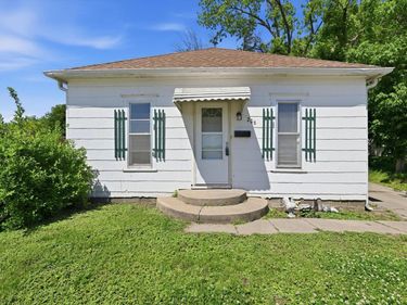 206 S LOCUST Street, GLENWOOD, IA 51534