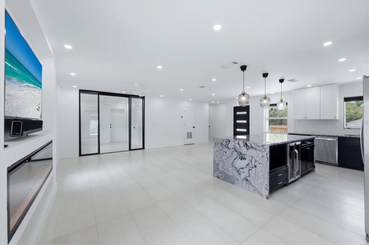 201 Honore Avenue, Sarasota, FL 34232 Photo