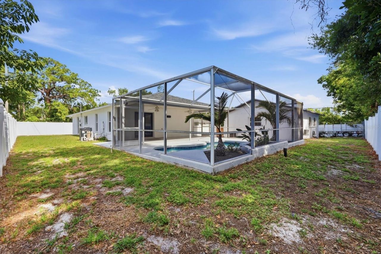 201 Honore Avenue, Sarasota, FL 34232 Photo