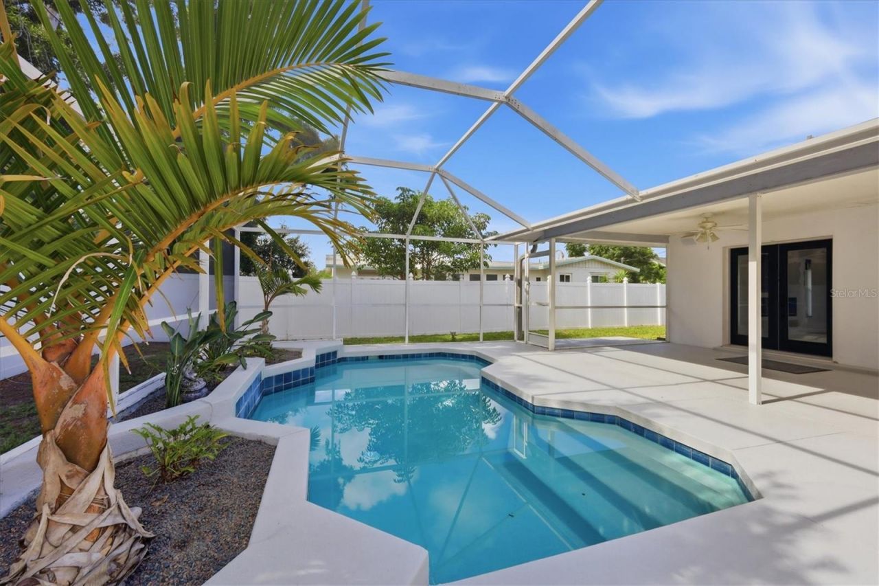 201 Honore Avenue, Sarasota, FL 34232 Photo