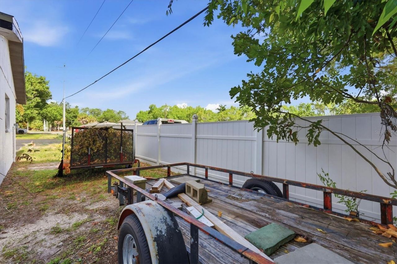 201 Honore Avenue, Sarasota, FL 34232 Photo