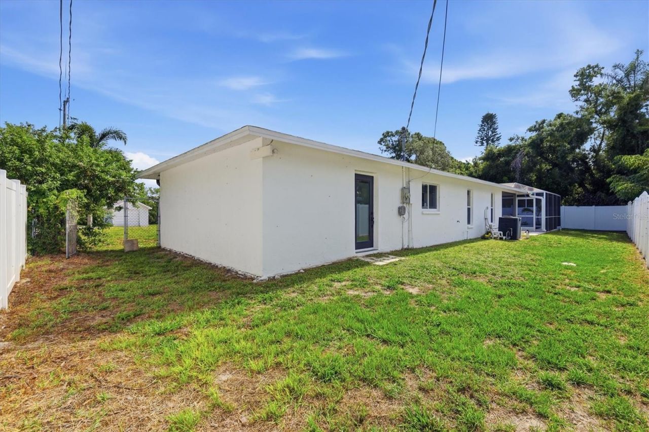 201 Honore Avenue, Sarasota, FL 34232 Photo