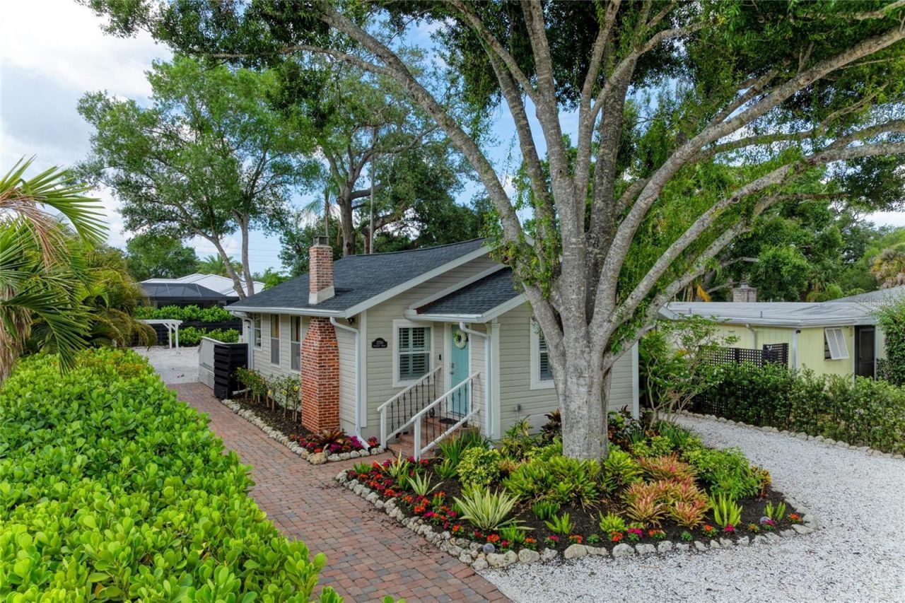 2250 Hillview Street, Sarasota, FL 34239 Photo