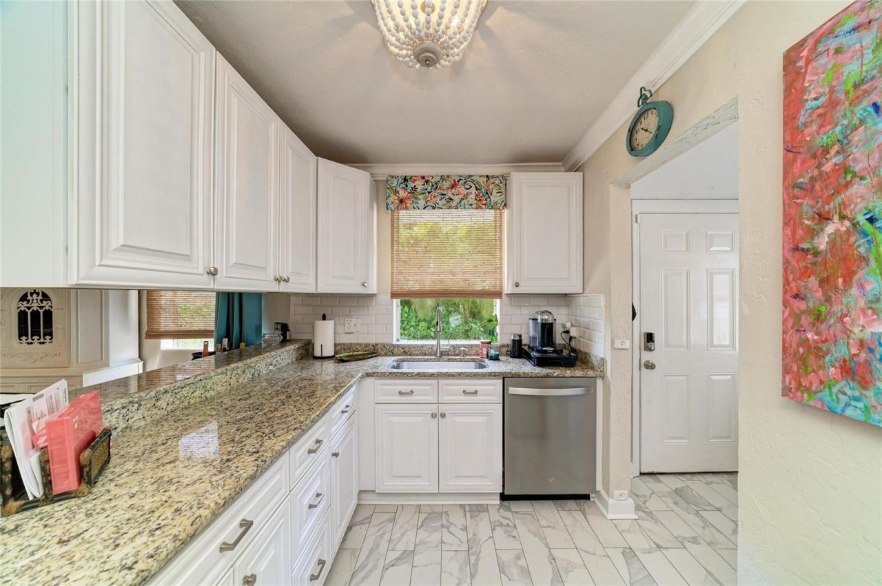 2250 Hillview Street, Sarasota, FL 34239 Photo