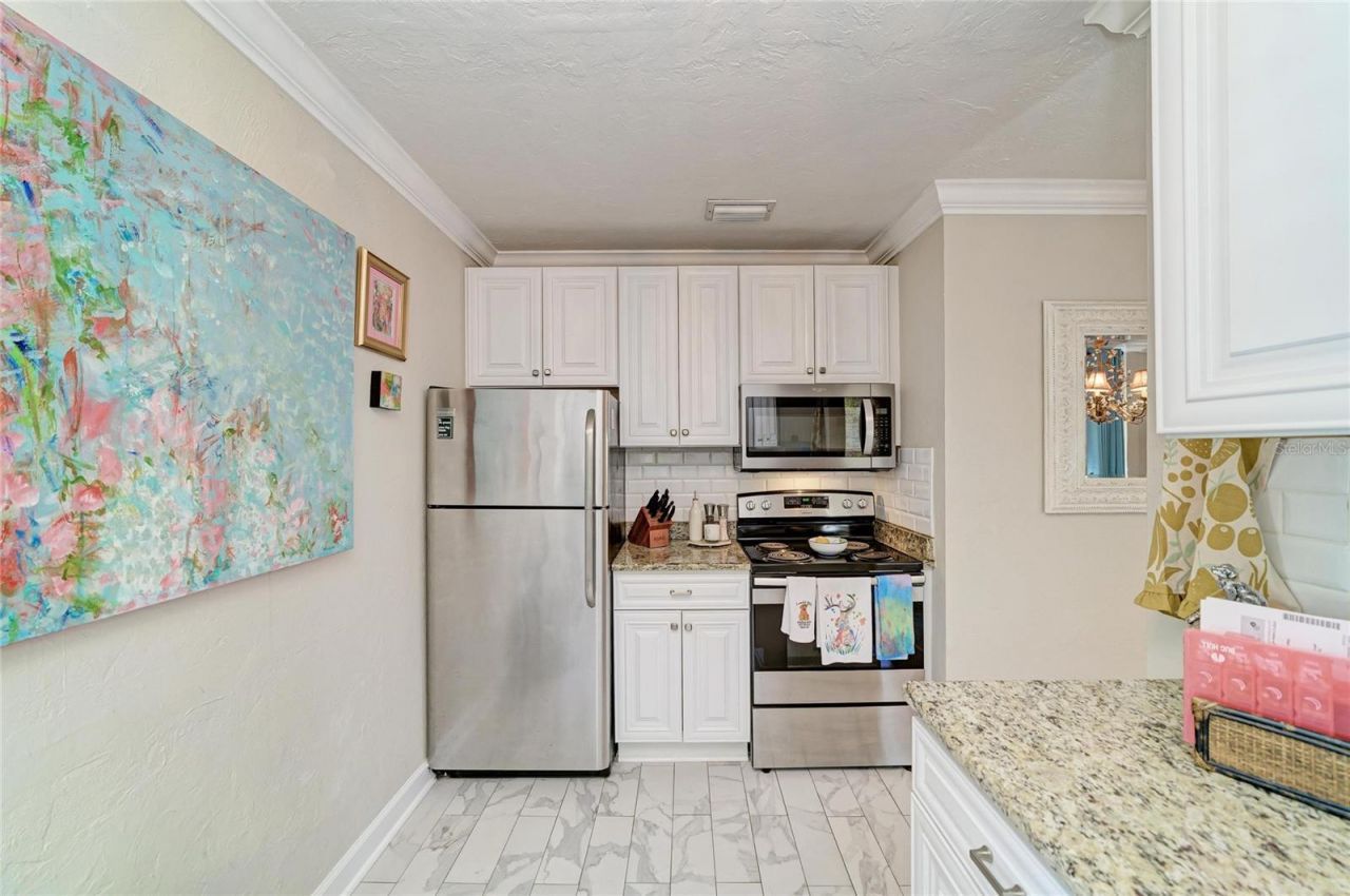 2250 Hillview Street, Sarasota, FL 34239 Photo