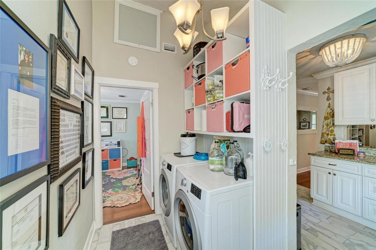 2250 Hillview Street, Sarasota, FL 34239 Photo