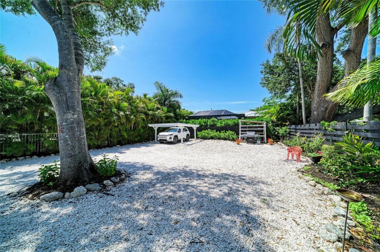 2250 Hillview Street, Sarasota, FL 34239 Photo