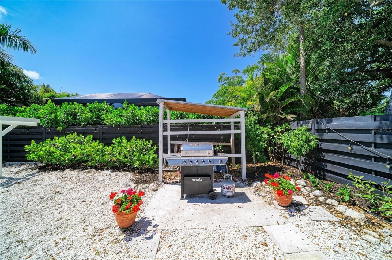 2250 Hillview Street, Sarasota, FL 34239 Photo