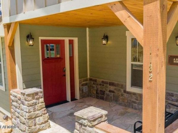 1132 Anastasia Way, Gatlinburg, TN 37738