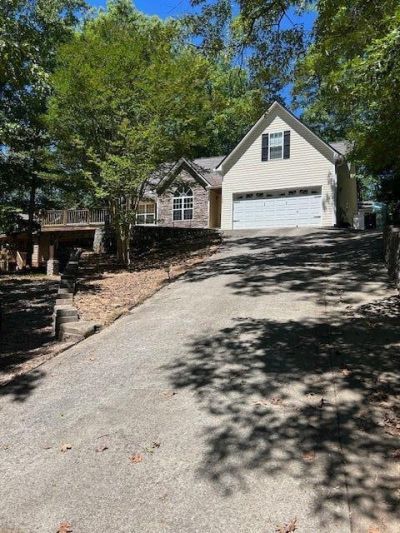 162 White Antelope Street Waleska, GA 30183