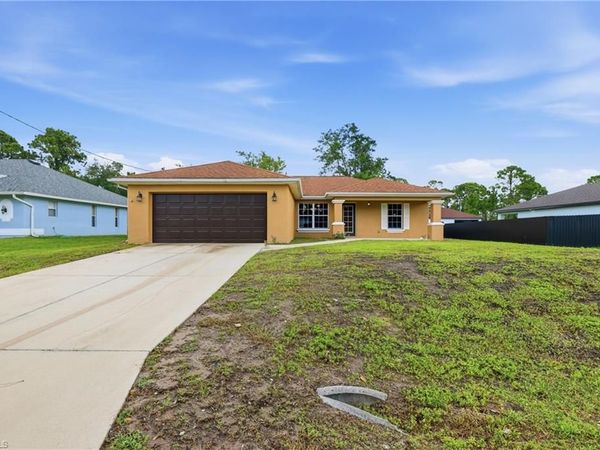919 Winters ST E, LEHIGH ACRES, FL 33974